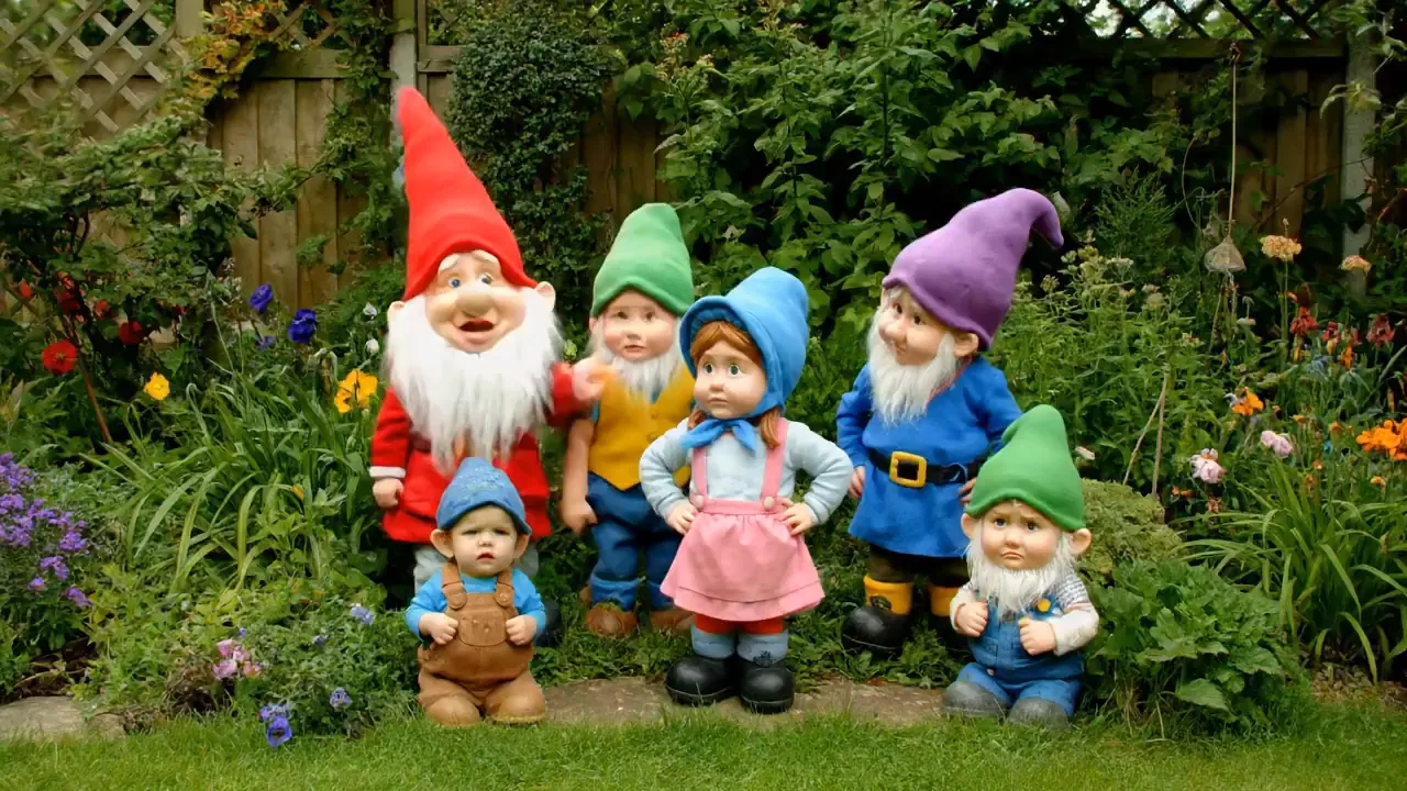 The dwarf is having a conversation